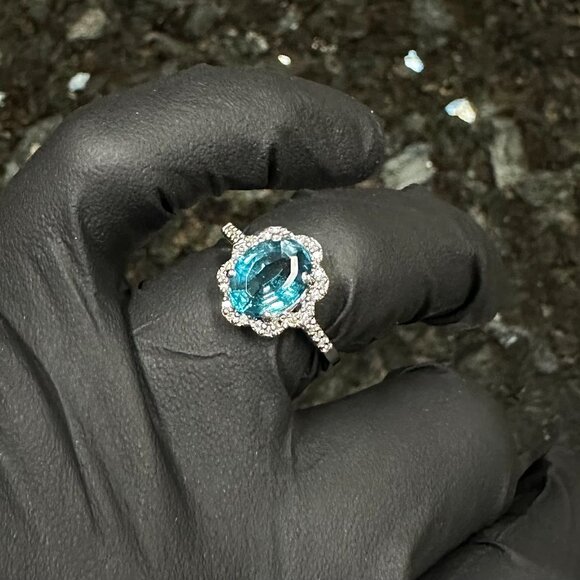 925 Sterling Silver Oval London Blue Topaz & White Zircon Halo Ring Size 6 - Picture 2 of 4